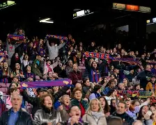 横滨水手苦战晋级，冲刺欧冠八强的简单介绍